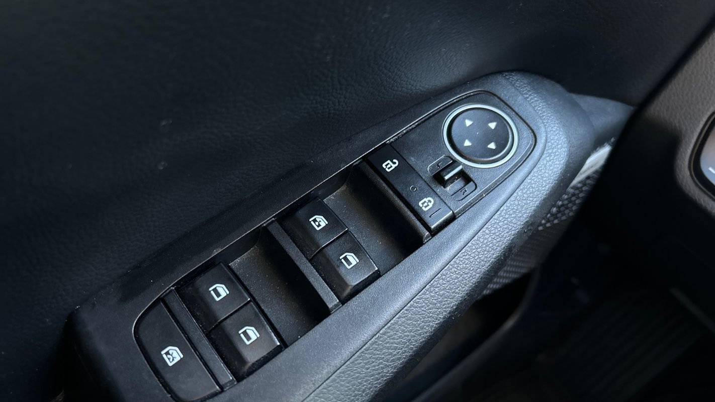 Used 2021 Kia Seltos SX image 33