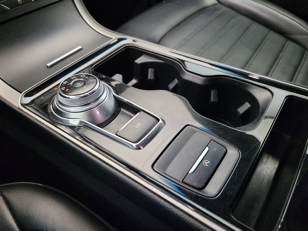 Used 2019 Ford Edge SEL w/ Equipment Group 201A image 26