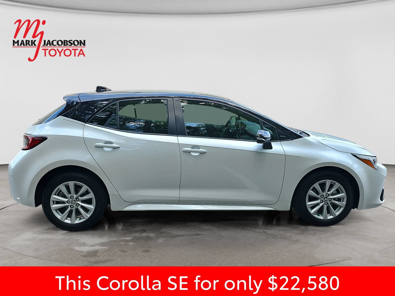 Used 2023 Toyota Corolla SE FWD image 7