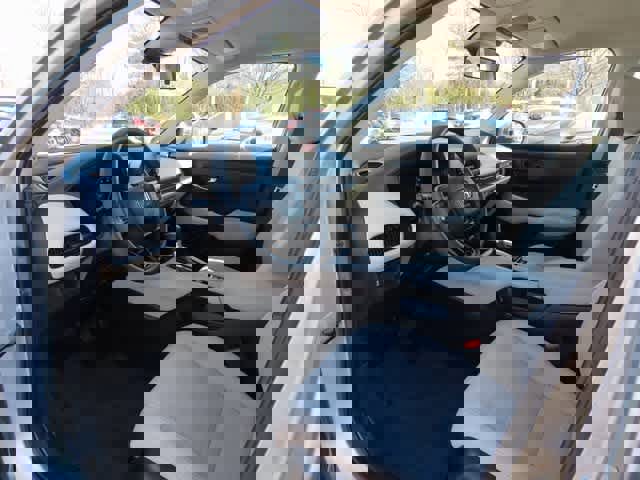 Certified 2023 Honda HR-V LX image 2