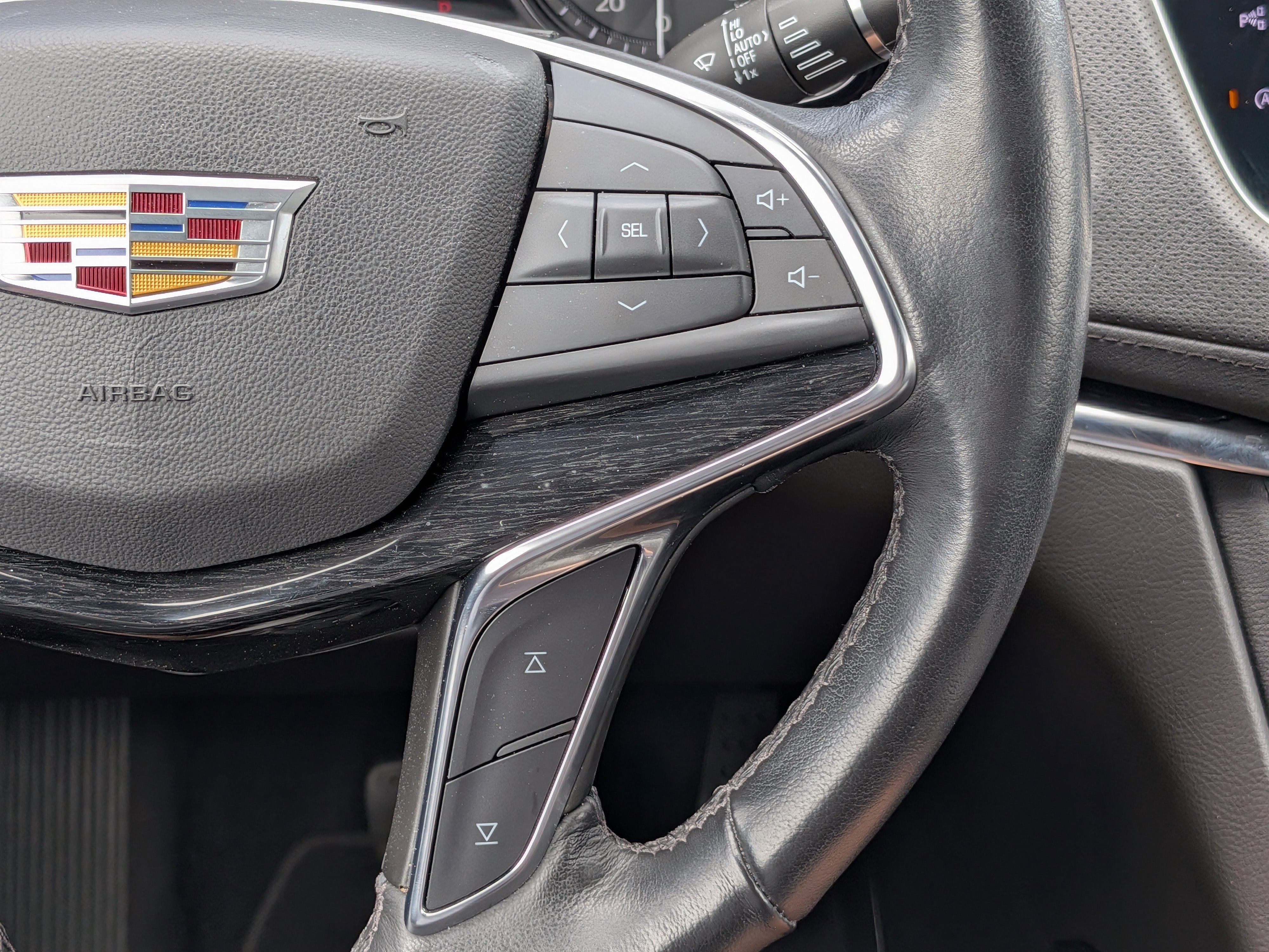 Certified 2023 Cadillac XT5 Premium Luxury w/ Technology Package image 27