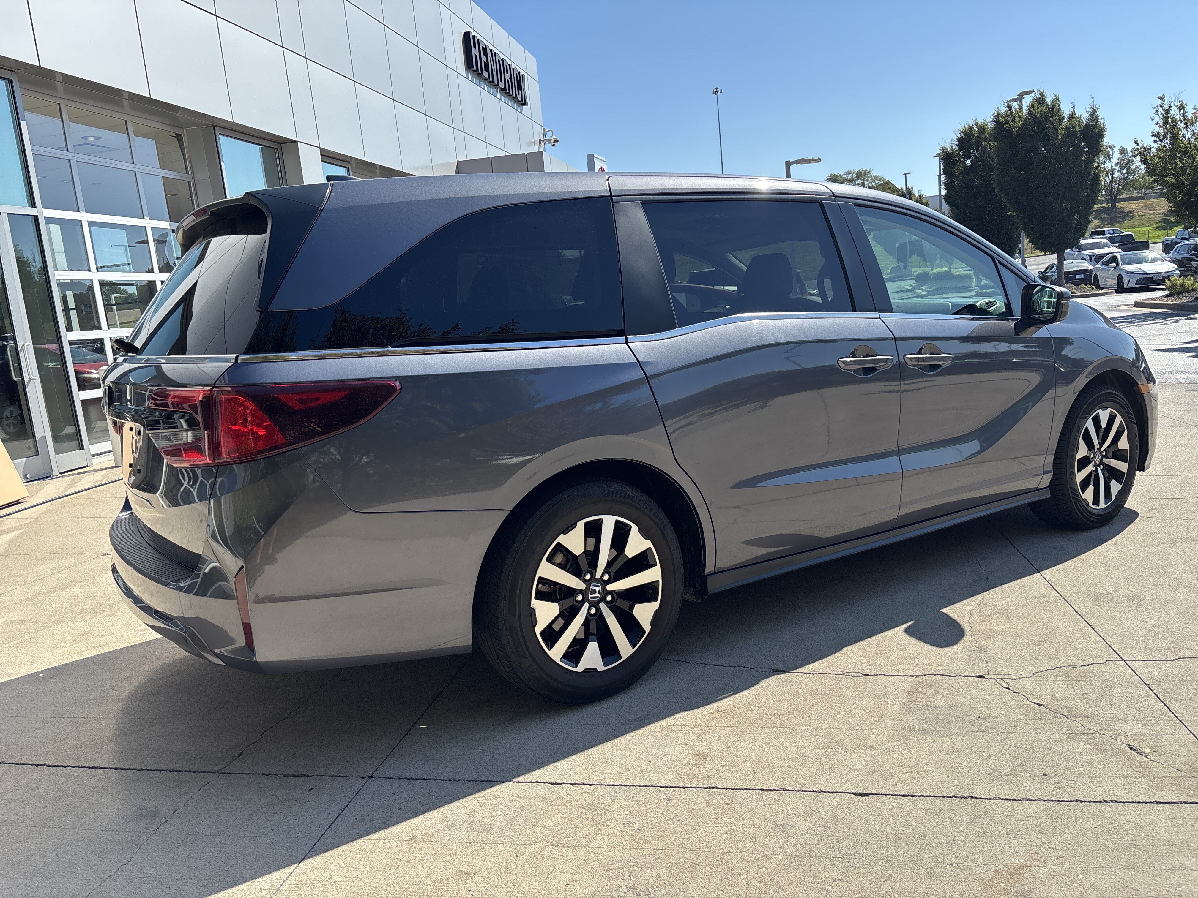 Used 2025 Honda Odyssey EX-L image 6
