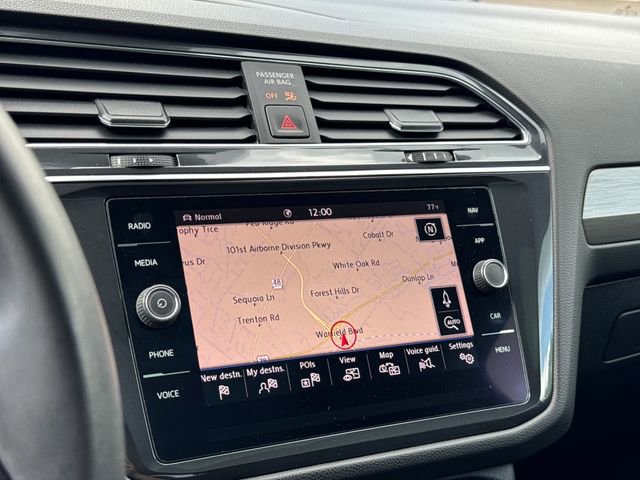 Used 2020 Volkswagen Tiguan SEL image 22