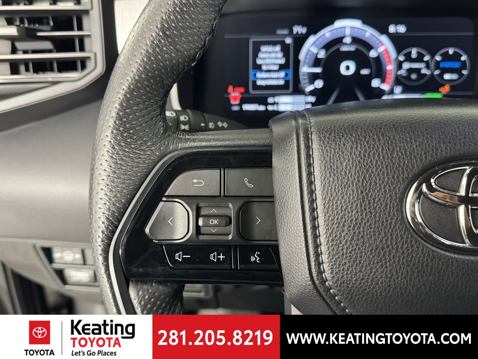 Used 2024 Toyota Sequoia TRD Pro AWD/4WD image 27