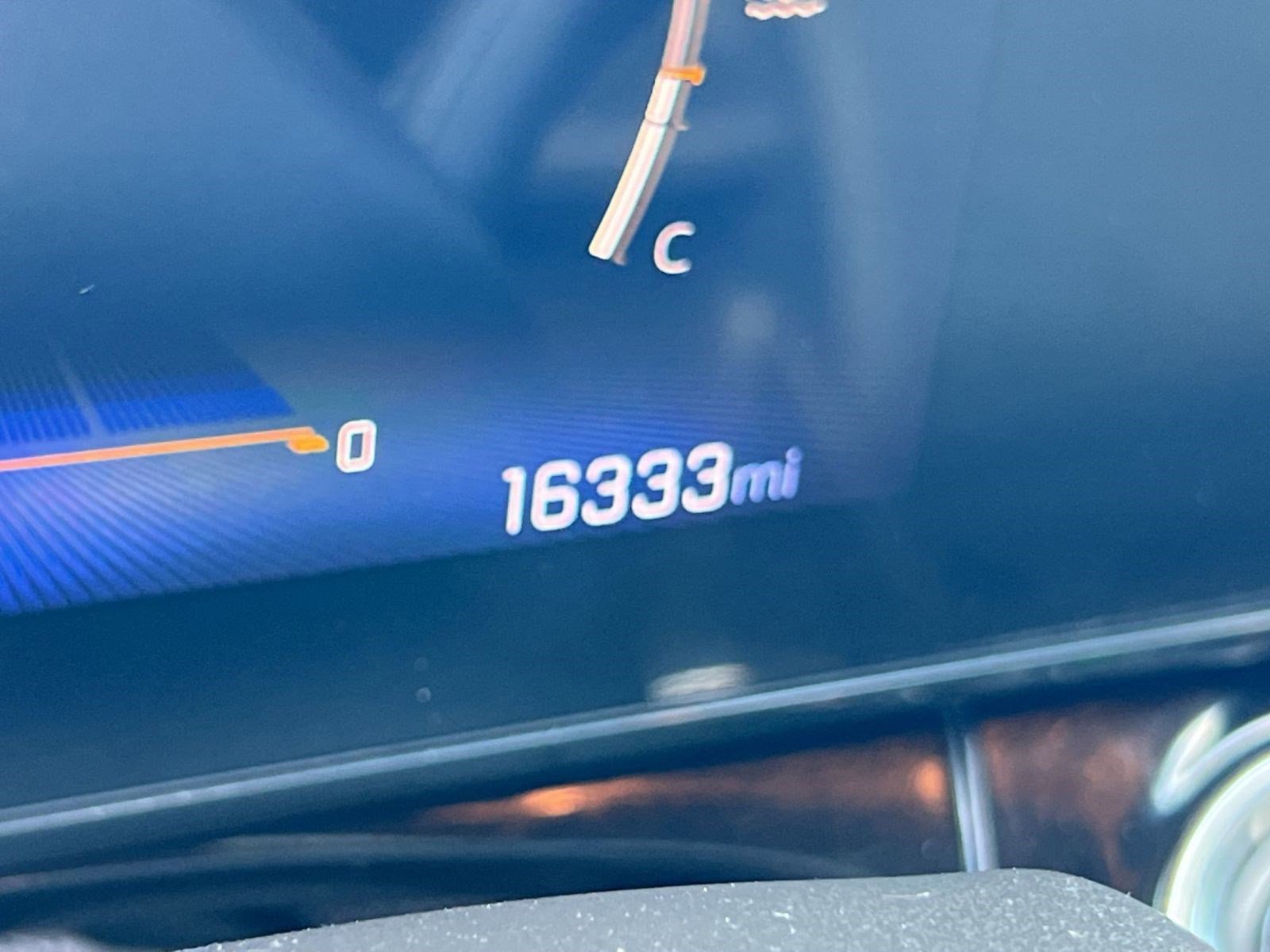 Used 2025 Chevrolet Trax RS w/ Sunroof Package image 19