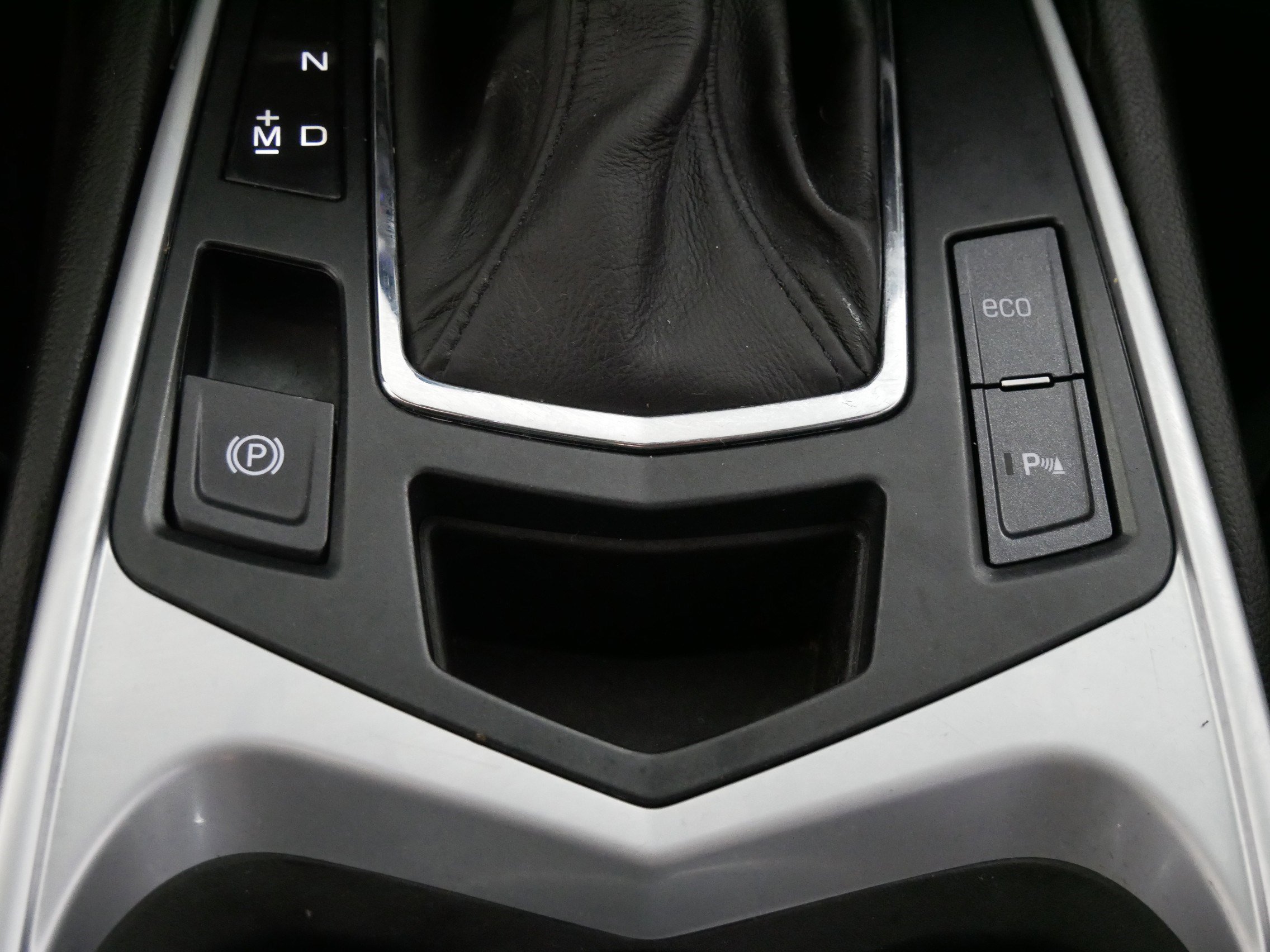 Used 2013 Cadillac SRX Luxury image 30