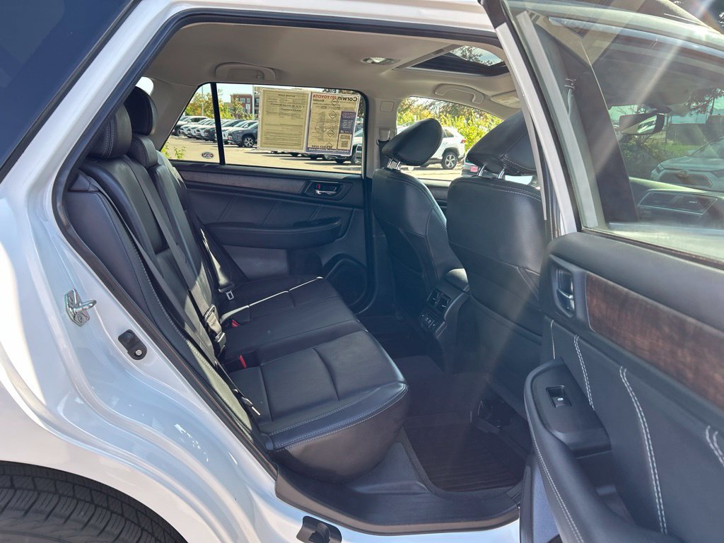 Used 2019 Subaru Outback 2.5i Limited AWD/4WD image 16