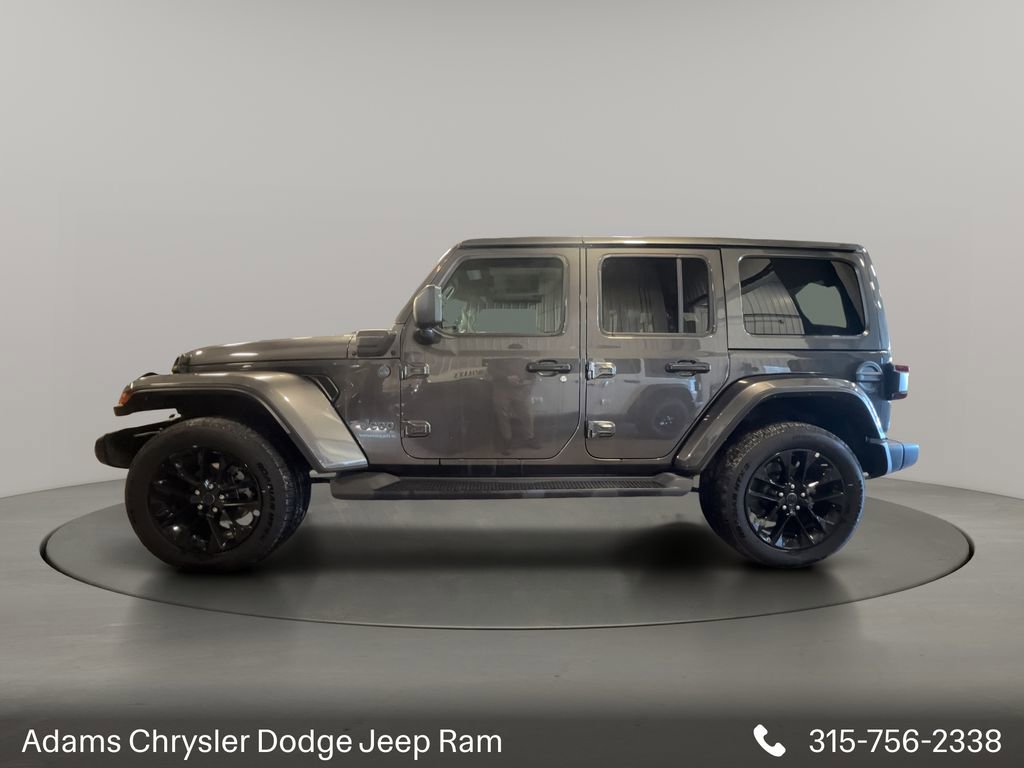 Used 2025 Jeep Wrangler Unlimited Sahara image 4