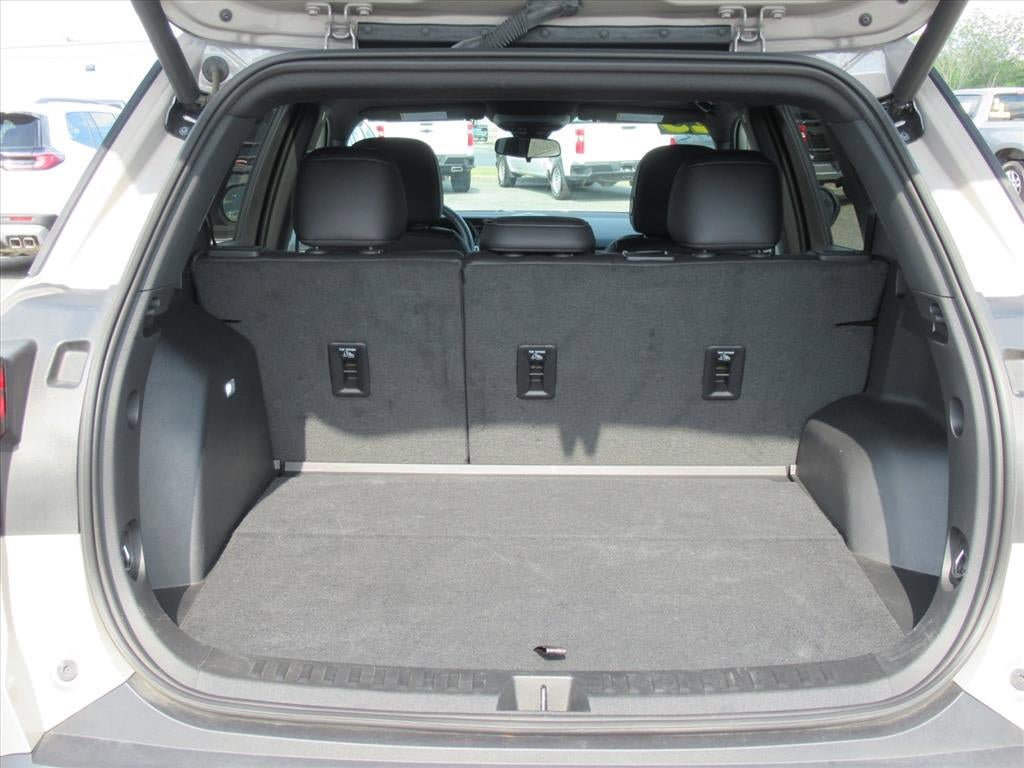 Used 2025 GMC Terrain Elevation w/ Elevation Premium Package AWD/4WD image 31
