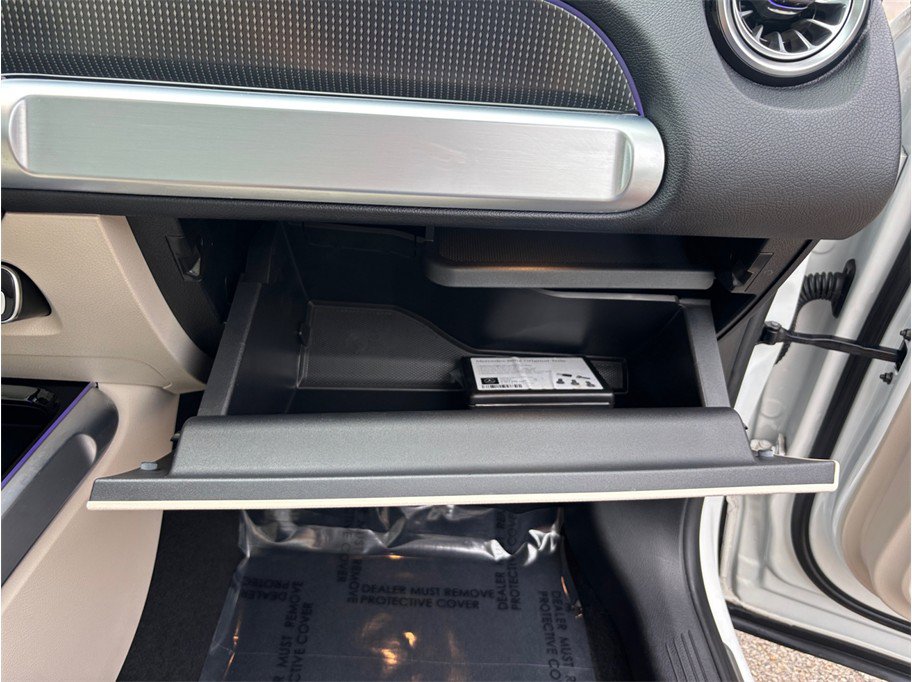 Used 2022 Mercedes-Benz GLB 250 image 46
