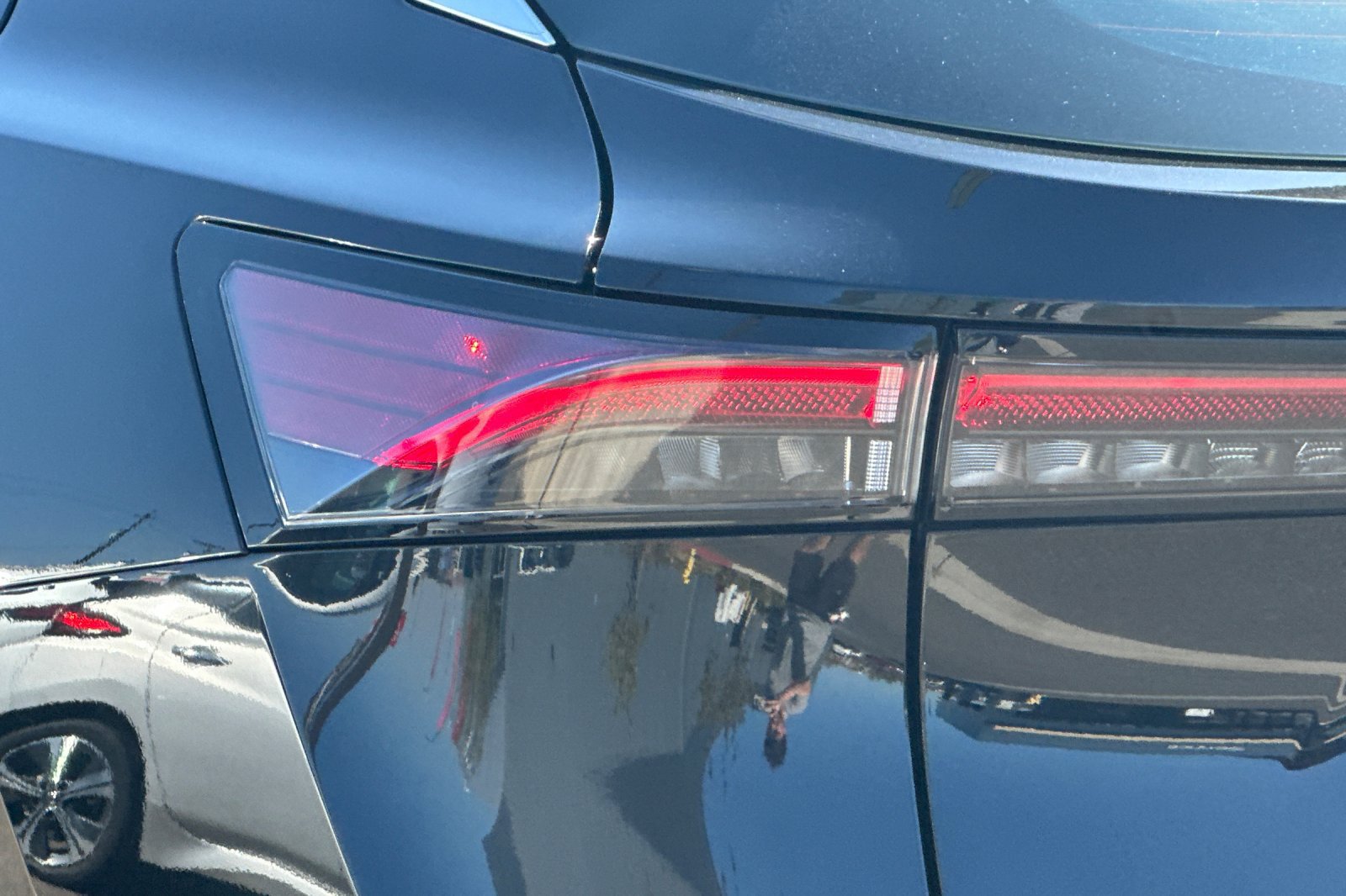 Certified 2023 Nissan Ariya FWD image 48