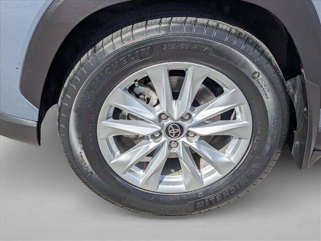 Certified 2022 Toyota Corolla Cross LE w/ Black Badges Package (TMS) AWD/4WD image 24