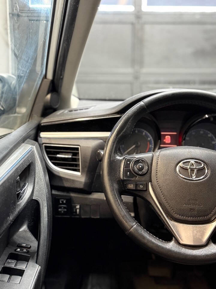 Used 2014 Toyota Corolla S FWD image 16
