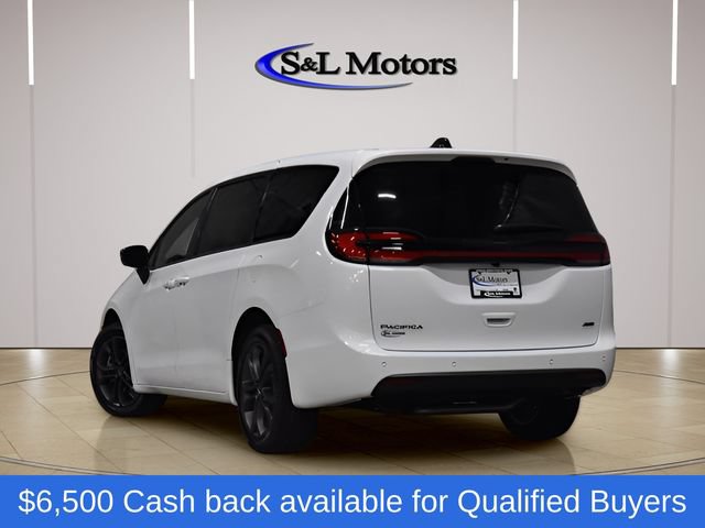 New 2026 Chrysler Pacifica Select AWD/4WD image 7