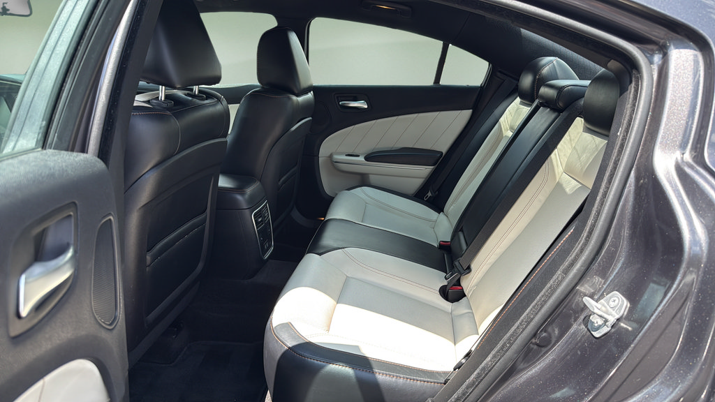 Used 2016 Dodge Charger SXT w/ AWD Plus Group image 15