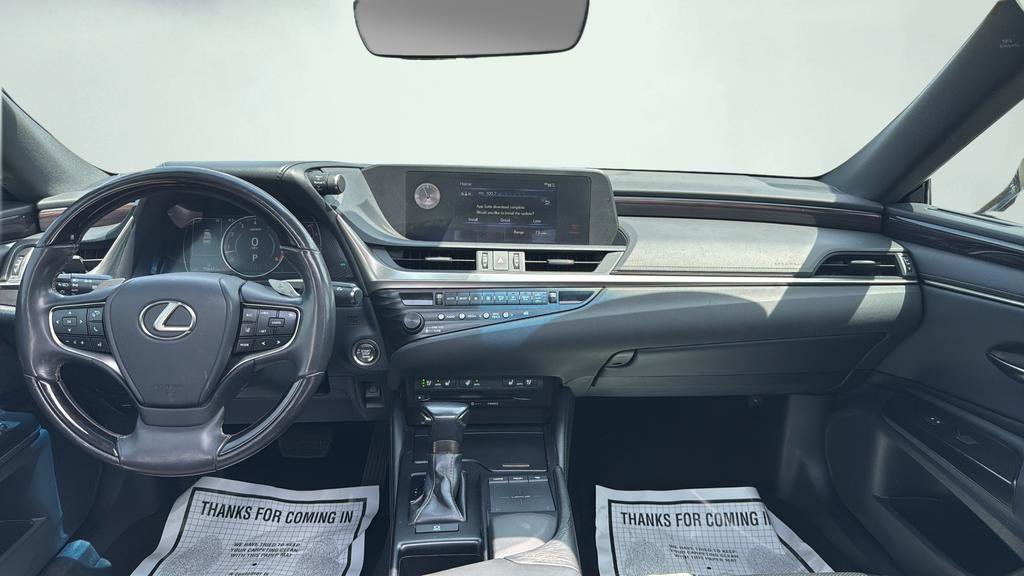 Used 2019 Lexus ES 350 w/ Premium Package FWD image 17