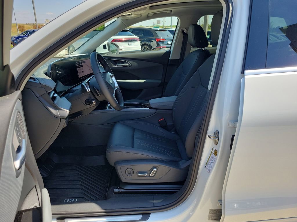 New 2026 Audi Q3 quattro 2.0T AWD/4WD image 8