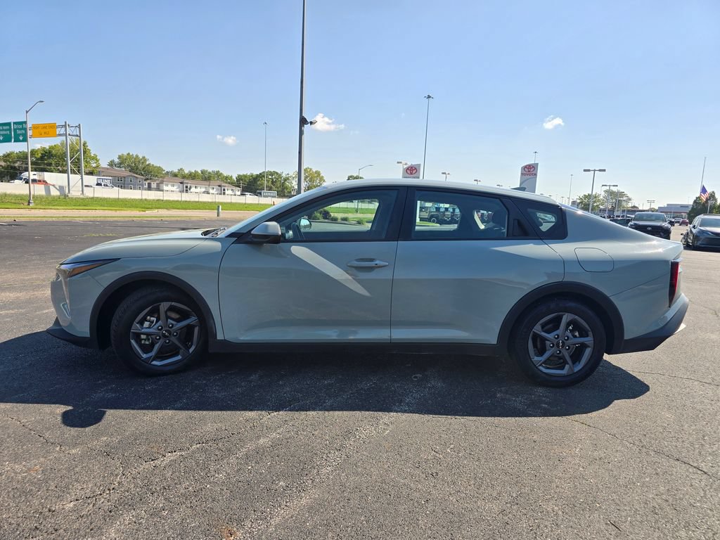 Used 2025 Kia K4 FWD image 10