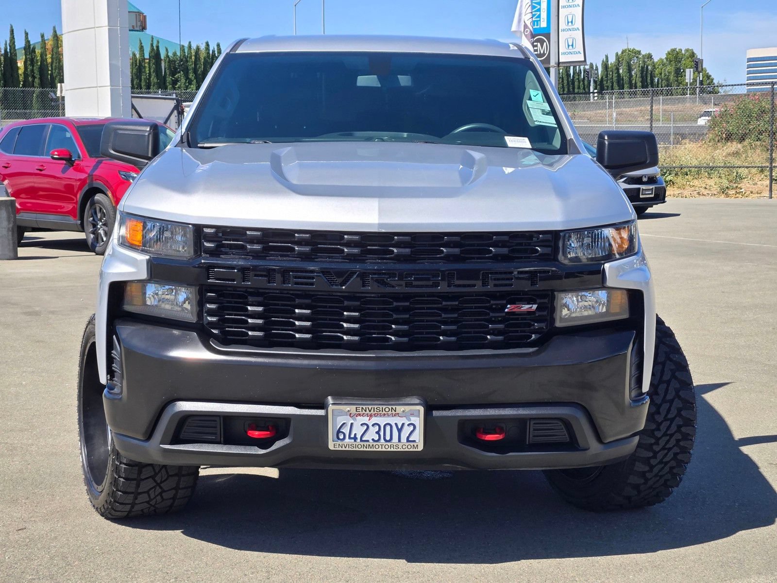 Used 2019 Chevrolet Silverado 1500 Custom Trail Boss w/ Custom Convenience Package AWD/4WD image 2