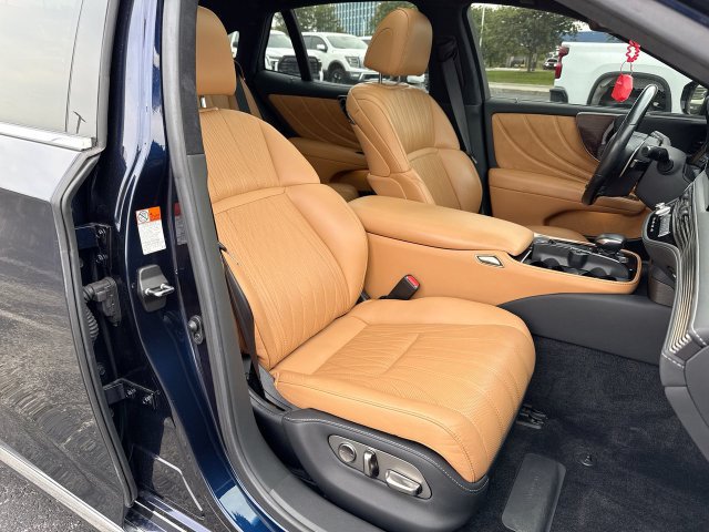 Used 2022 Lexus LS 500 AWD w/ Interior Upgrade Package image 25