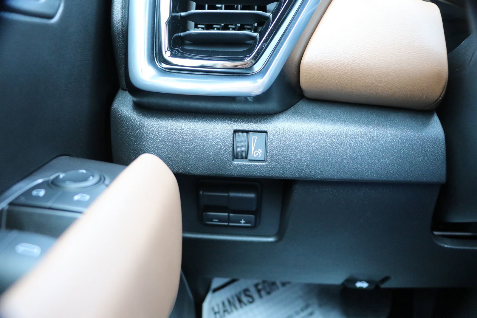 New 2025 GMC Canyon AT4 w/ AT4 Premium Package image 12