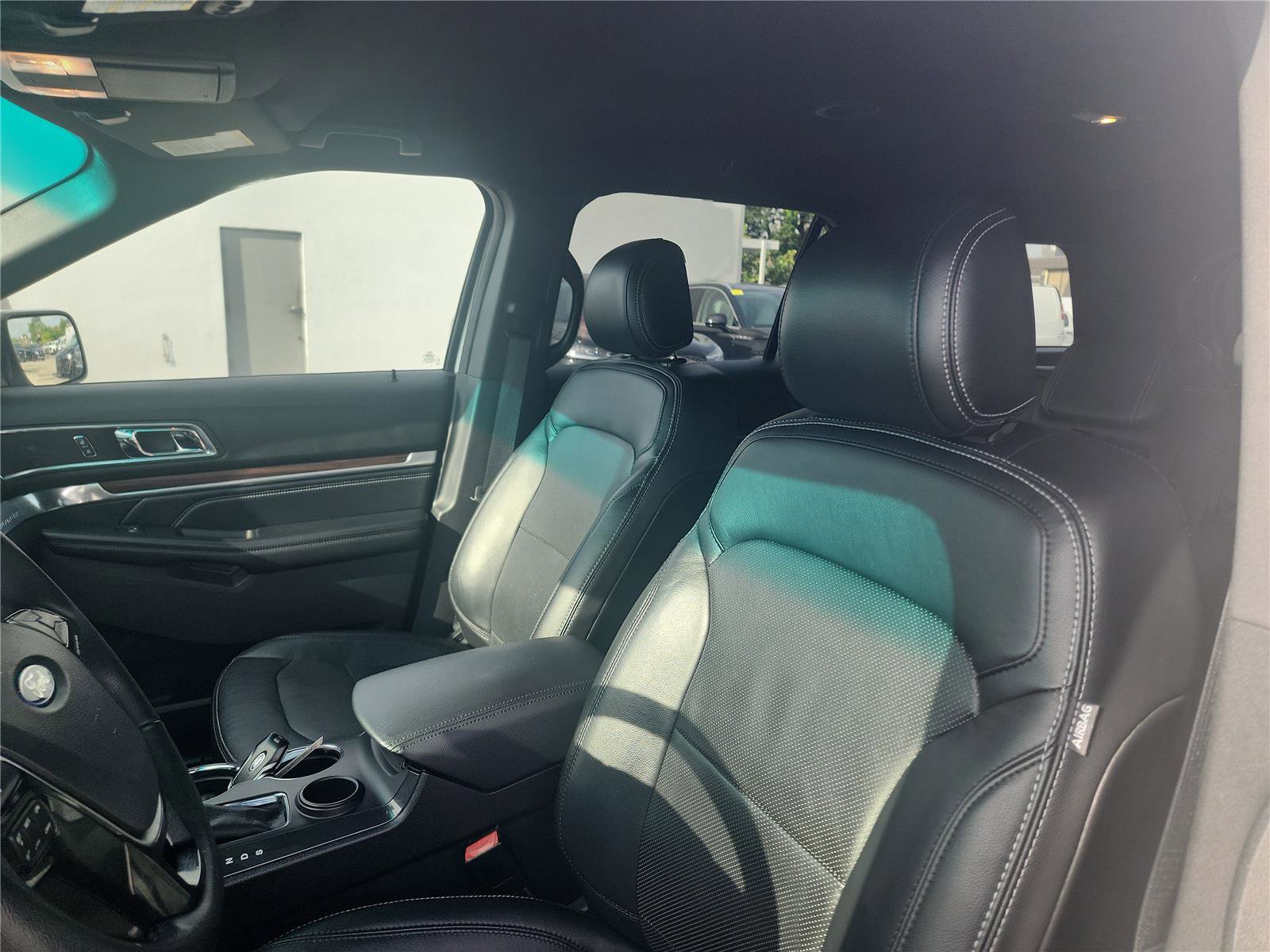 Certified 2017 Ford Explorer Limited w/ Equipment Group 301A FWD image 17