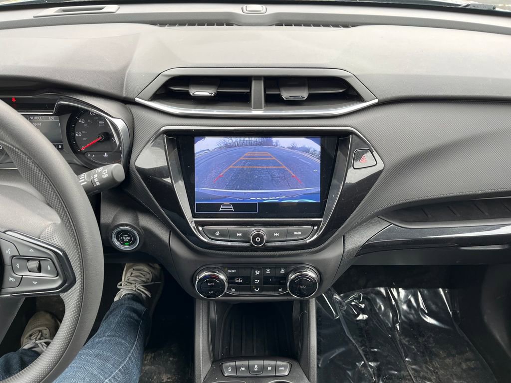 Used 2023 Chevrolet TrailBlazer LT w/ Convenience Package image 14