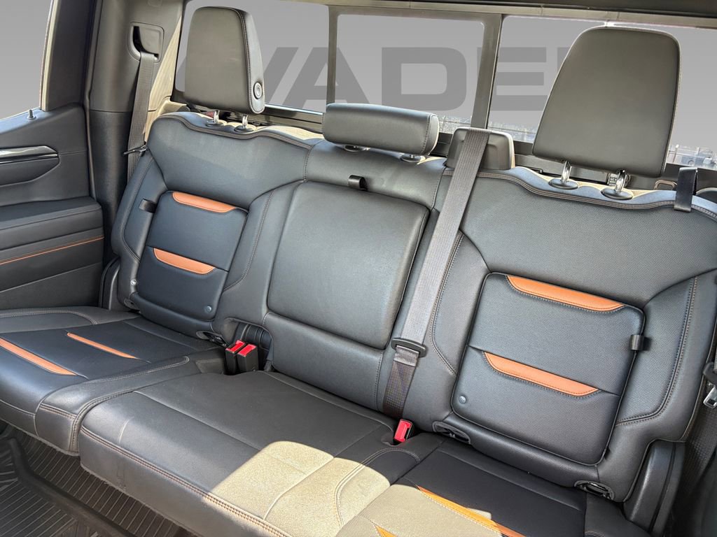 Used 2023 GMC Sierra 1500 AT4 w/ AT4 Preferred Package image 4
