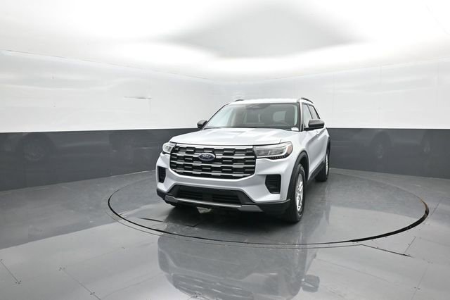 New 2026 Ford Explorer Active image 3