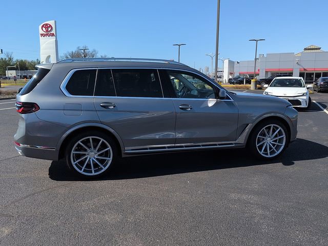 Used 2024 BMW X7 xDrive40i image 7