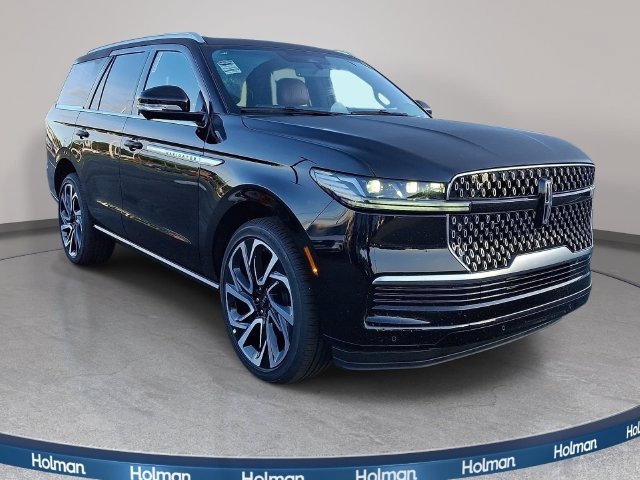 New 2027 Lincoln Navigator Reserve AWD/4WD image 3