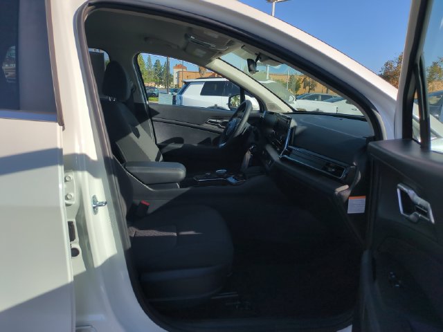 Certified 2023 Kia Sportage LX FWD image 30