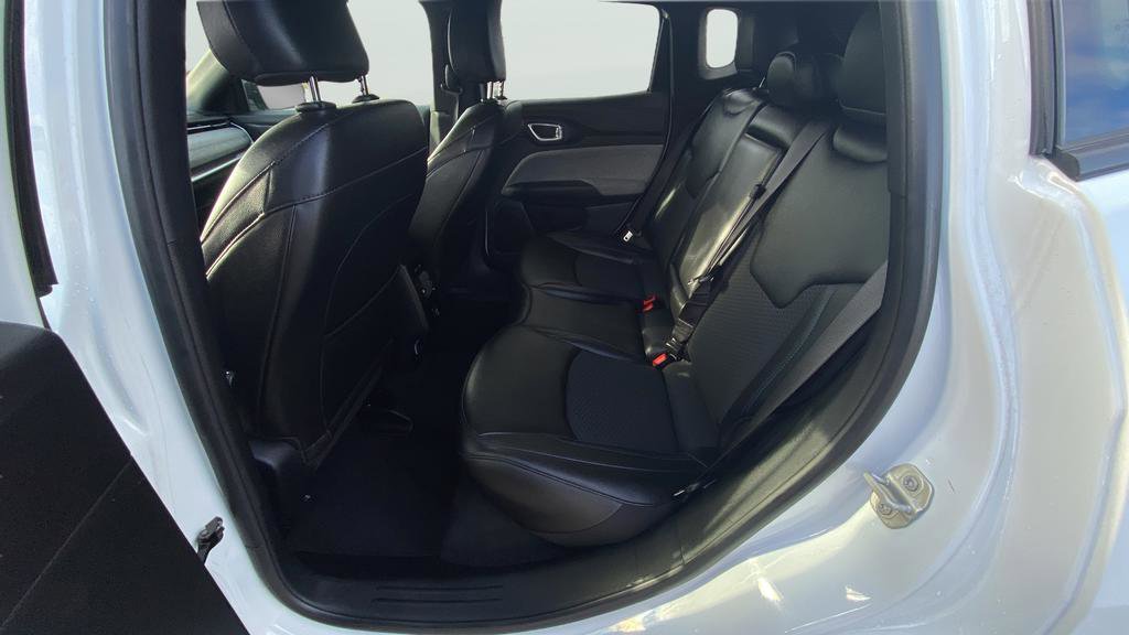 Used 2024 Jeep Compass Latitude image 31