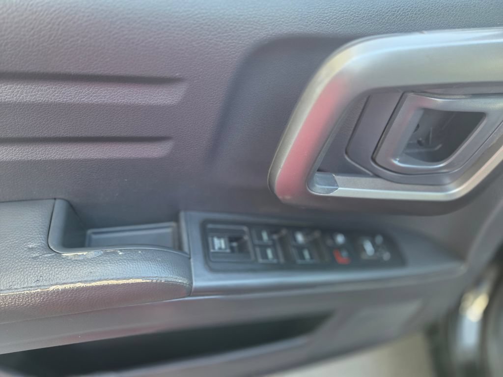 Used 2014 Honda Ridgeline SE image 17