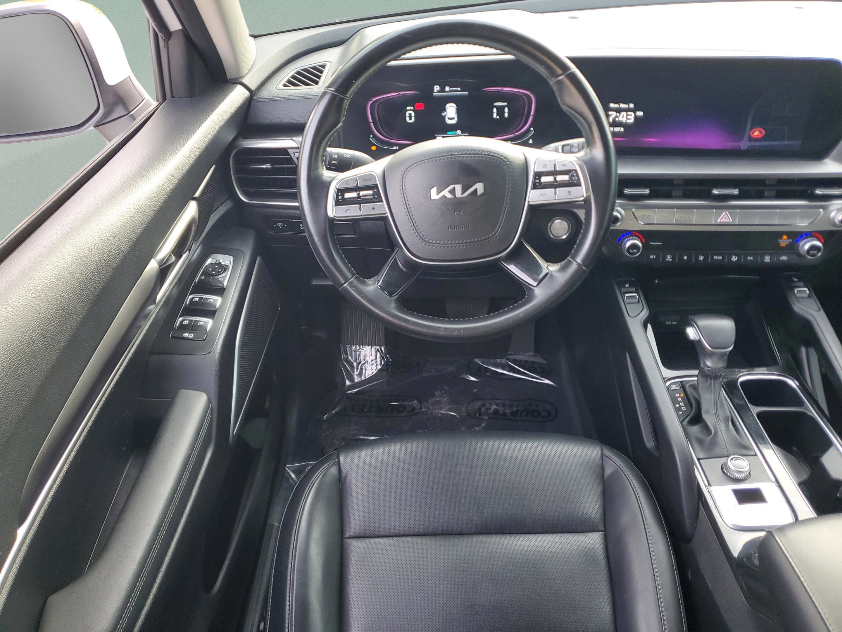 Used 2023 Kia Telluride S w/ S Sunroof Package image 9