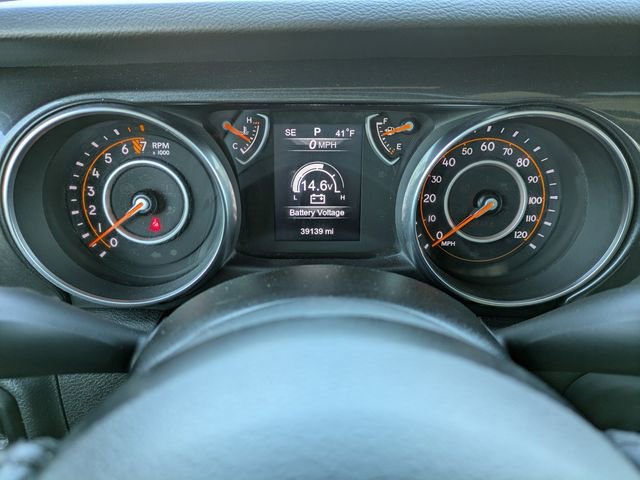 Used 2020 Jeep Gladiator Sport image 29