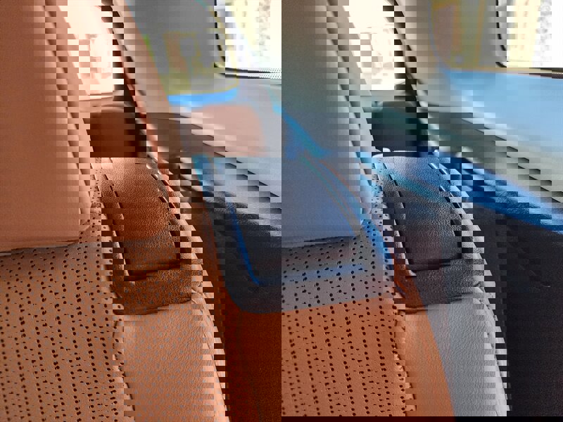 Used 2022 Lexus RX 350L w/ Premium Package image 88