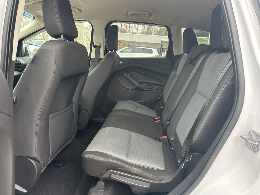 Used 2019 Ford Escape SE image 27
