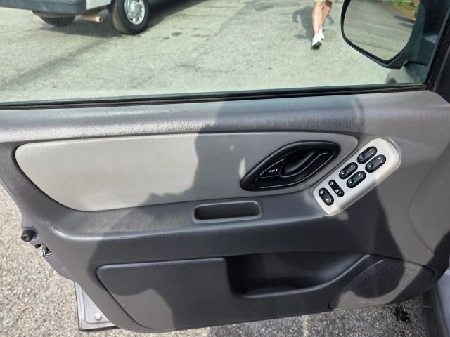 Used 2007 Ford Escape XLT FWD image 11
