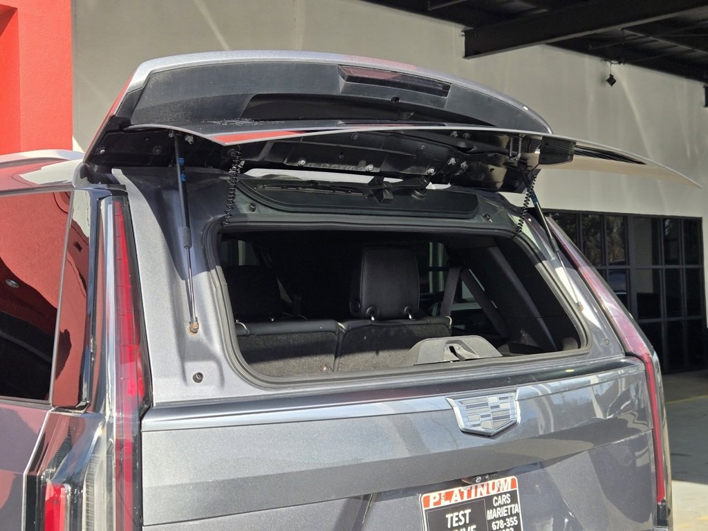 Used 2021 Cadillac Escalade Premium Luxury image 18