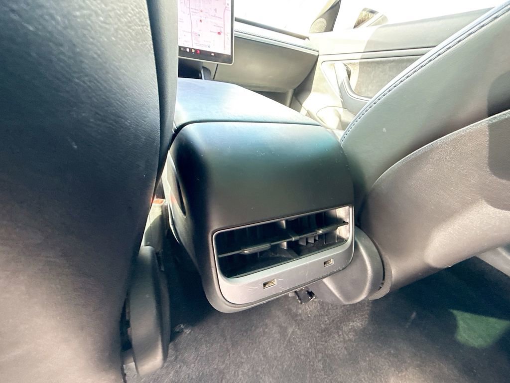 Used 2019 Tesla Model 3 Standard Range RWD image 27