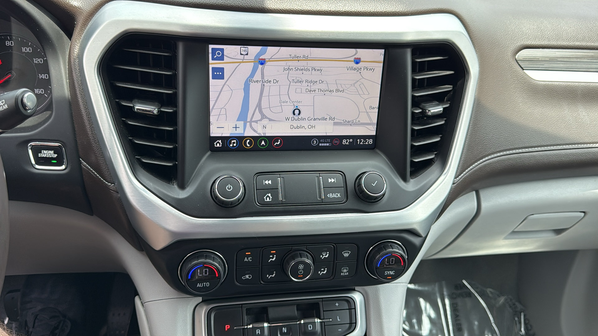 Used 2021 GMC Acadia SLT w/ Premium Package FWD image 19