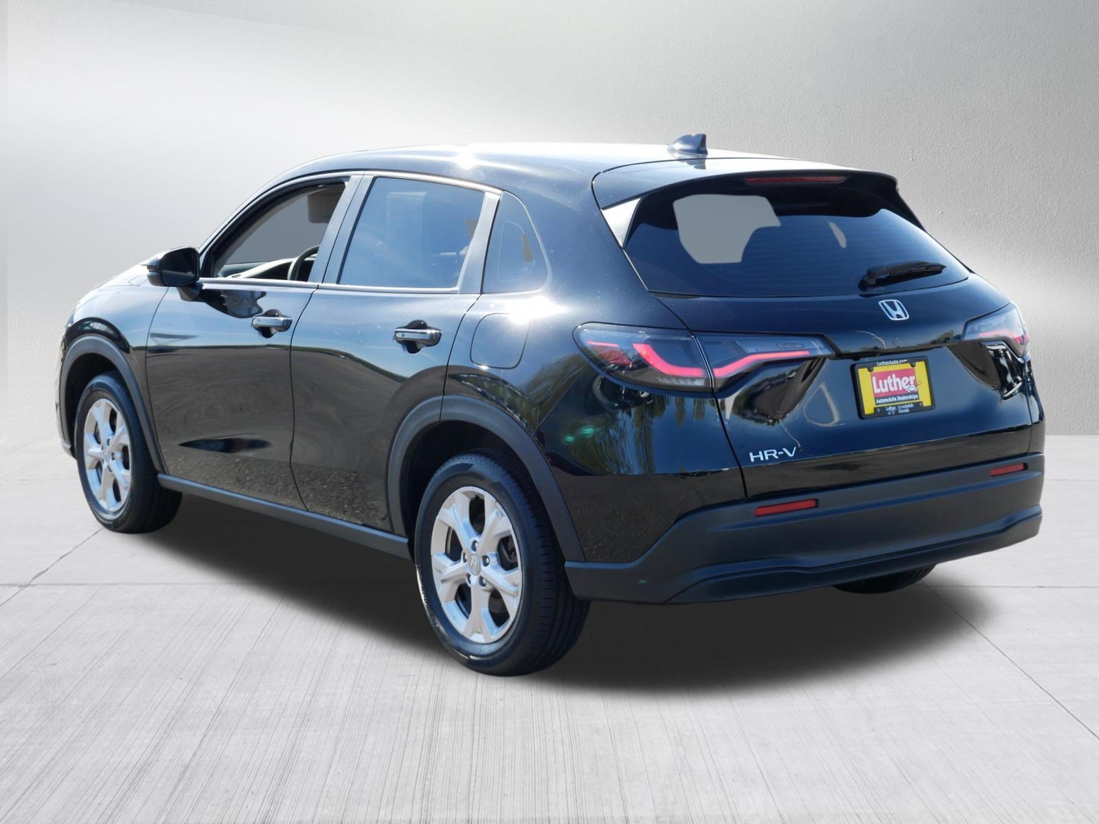 Used 2023 Honda HR-V LX image 5