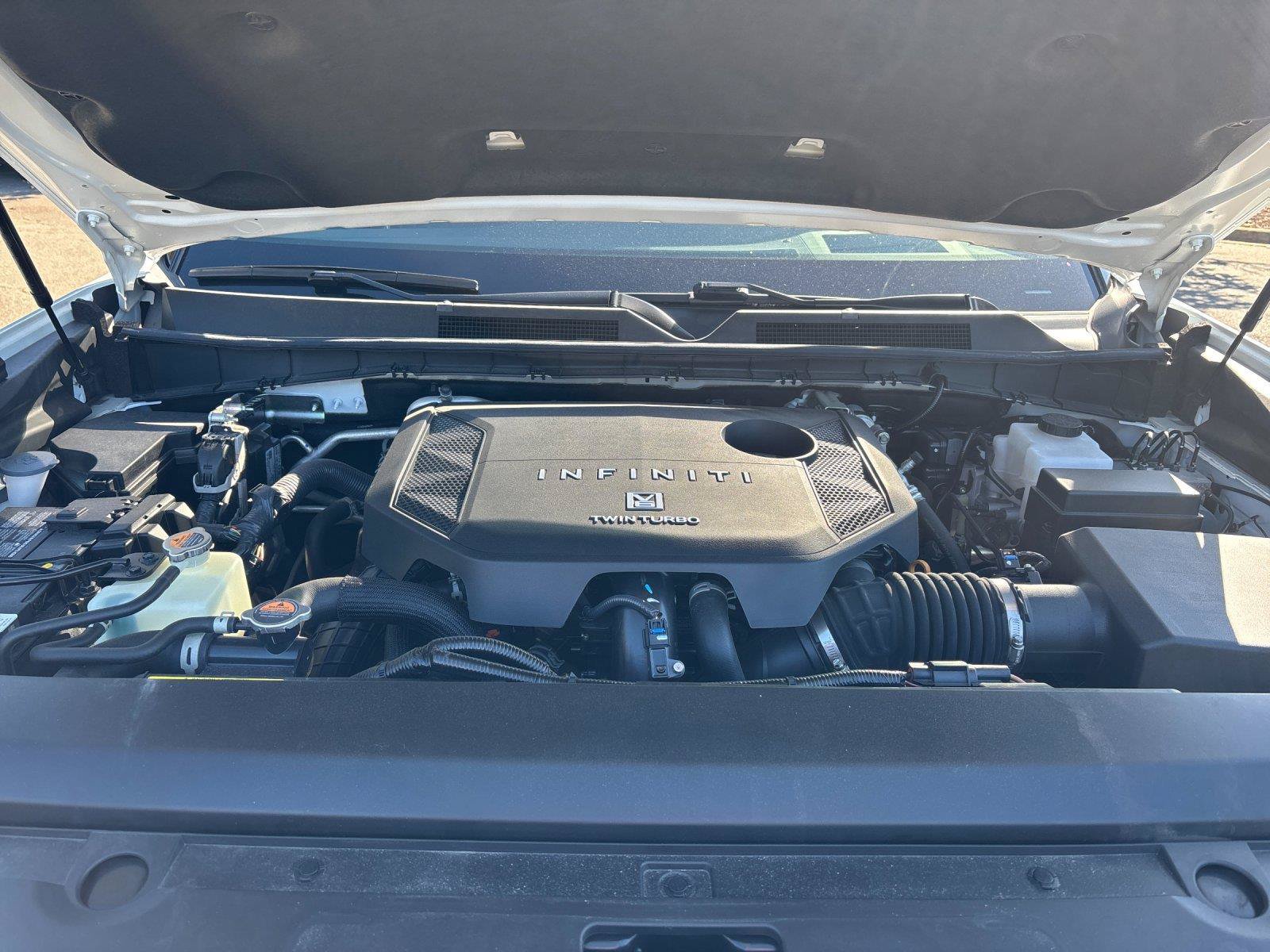 Used 2025 INFINITI QX80 Luxe AWD/4WD image 9