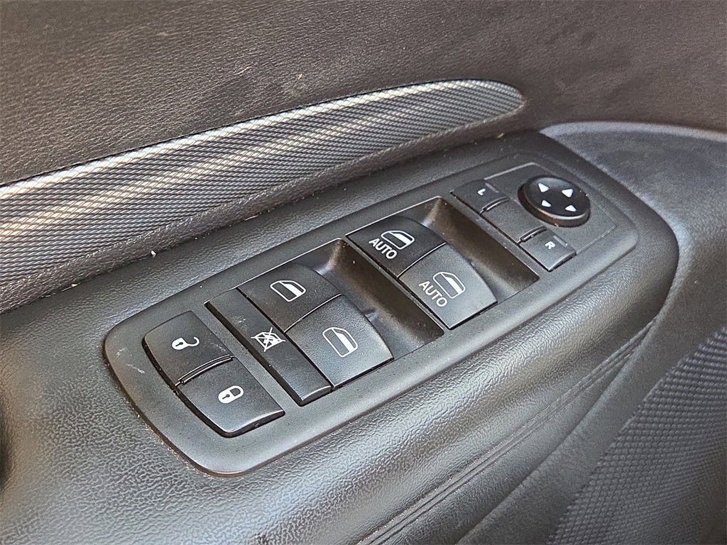 Used 2019 Dodge Durango GT image 27