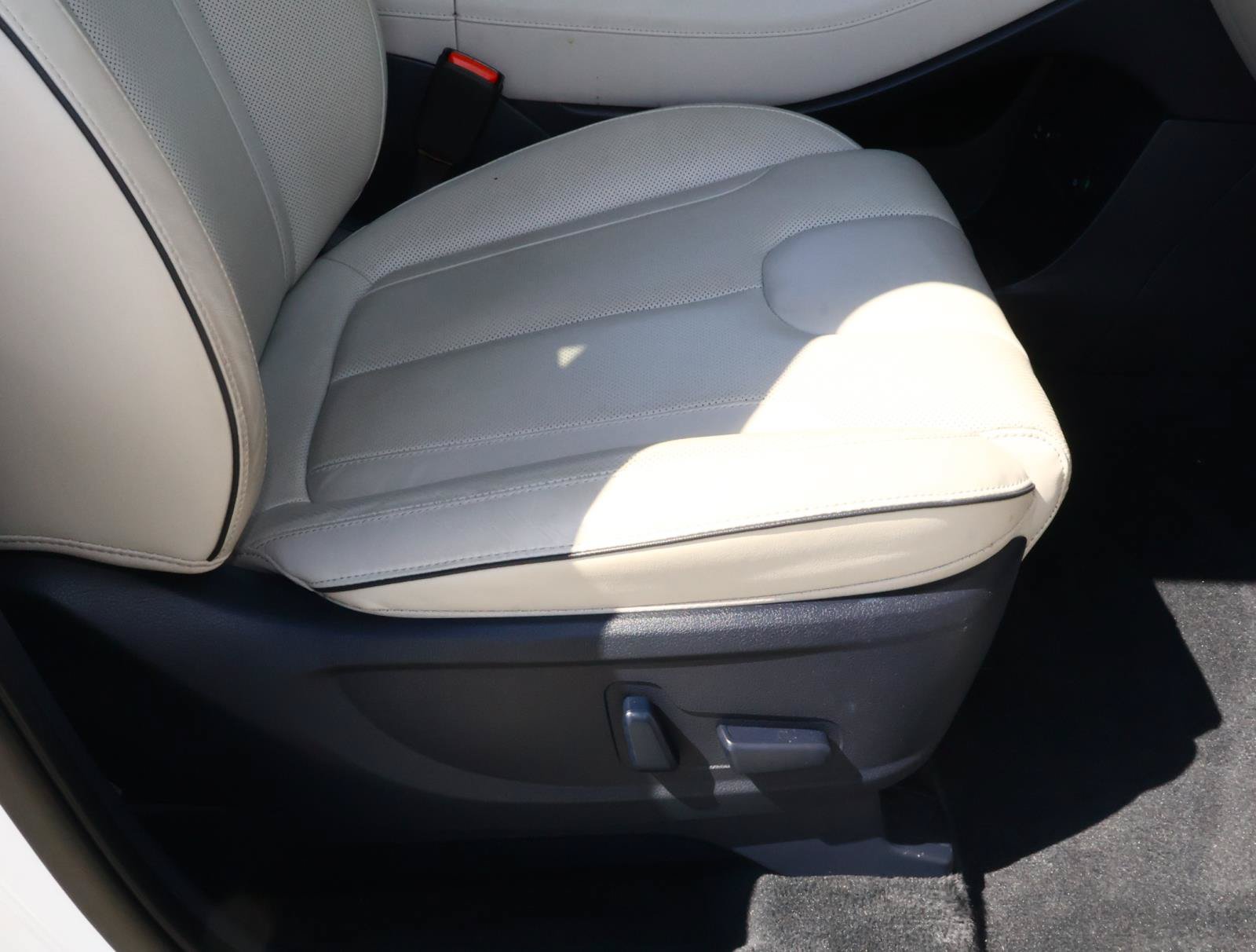 Used 2021 Hyundai Palisade Limited w/ Cargo Package FWD image 19