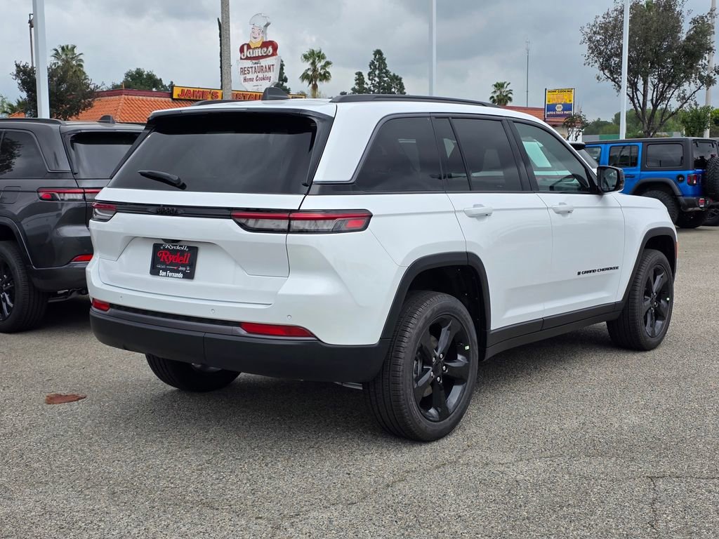 New 2026 Jeep Grand Cherokee Limited w/ Limited Altitude Package image 4