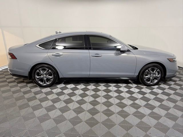 Used 2025 Honda Accord EX-L image 6