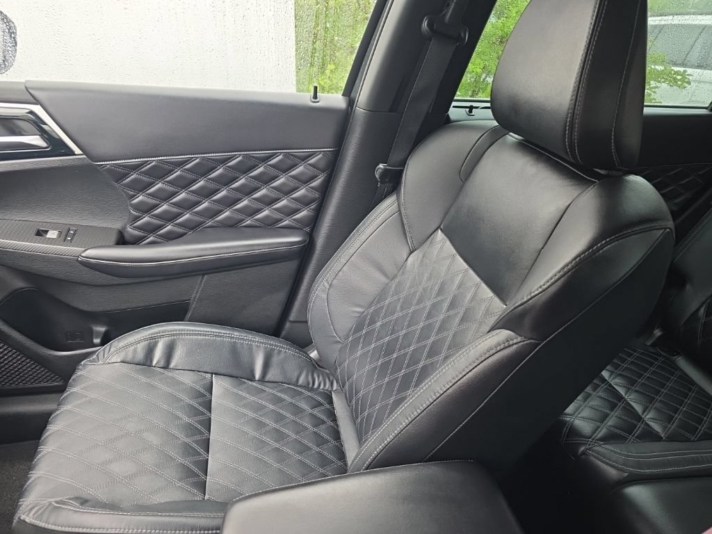 Used 2023 Mitsubishi Outlander SEL Black Edition AWD/4WD image 21