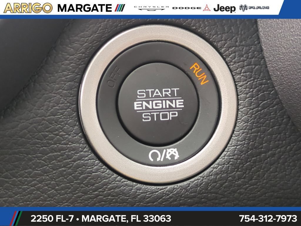 New 2026 RAM 3500 Laramie AWD/4WD image 30